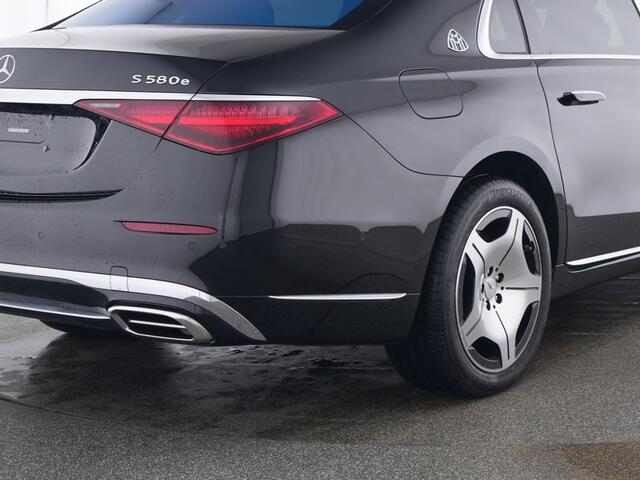 Mercedes-Benz S-KLASSE 580 e 4MATIC Maybach | Exclusiefpakket | Alarm Klasse | Actieve sfeerverlichting | Head-up display MBUX met augmented reality. Inclusief 24 maanden MB Certified garantie voor Europa.