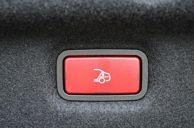 Mercedes-Benz SL-KLASSE Roadster 63 4MATIC+ Leder Led Stoel massage Stoel koeling burmester 1e Eigenaar Verlengde fabrieksgarantie