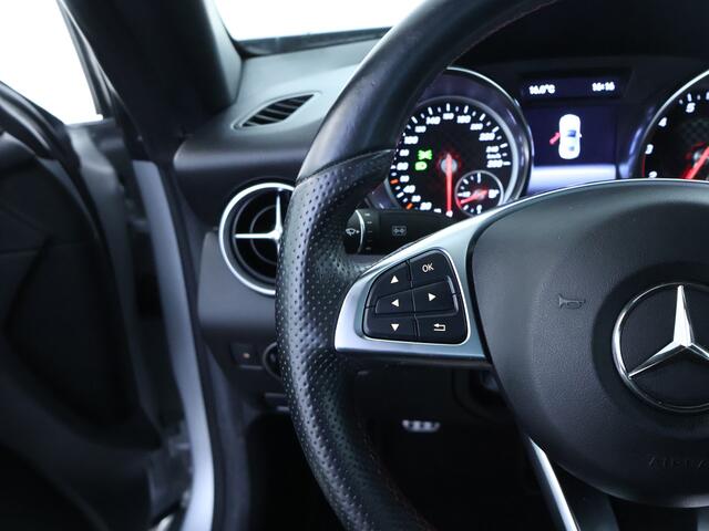 Mercedes-Benz SLC-KLASSE 180 AMG Sportpakket | Airscarf | Leder | Parkeercamera | Stoelverwarming | Navigatie | Variodak | Inclusief 12 Maanden Garantie