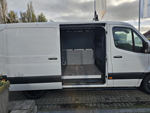 Mercedes-Benz SPRINTER 314 CDI L2-H1 Handgeschakeld * MBUX * Trekhaak * Camera * PDC *