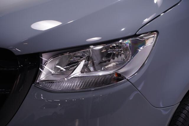 Mercedes-Benz SPRINTER 215 CDI 150 pk Black&Grey Edition L2H1 Airco, 18" LMV, Bumpers in Kleur, Zonneklep, Grille Zwart, 2-Zits