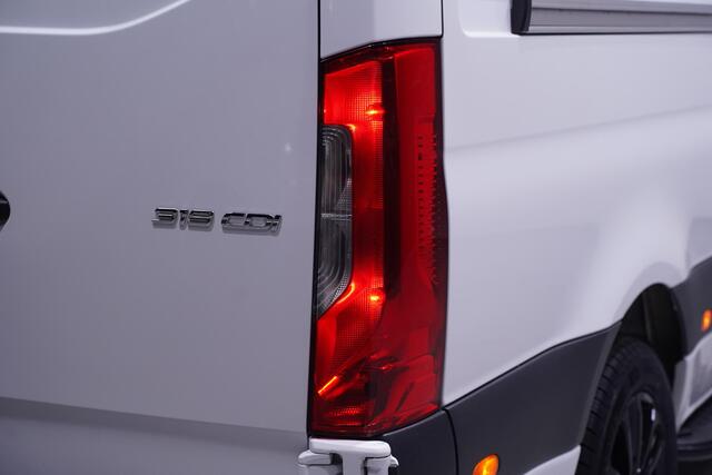 Mercedes-Benz SPRINTER 319 CDI V6 190 pk Black&White Edition Aut. L2H2