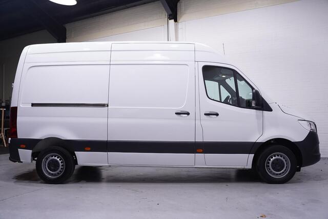 Mercedes-Benz SPRINTER 211 CDI 114 pk L2H2 Laadruimte Pakket, Trekhaak 3-Zits, Slechts 53 dkm
