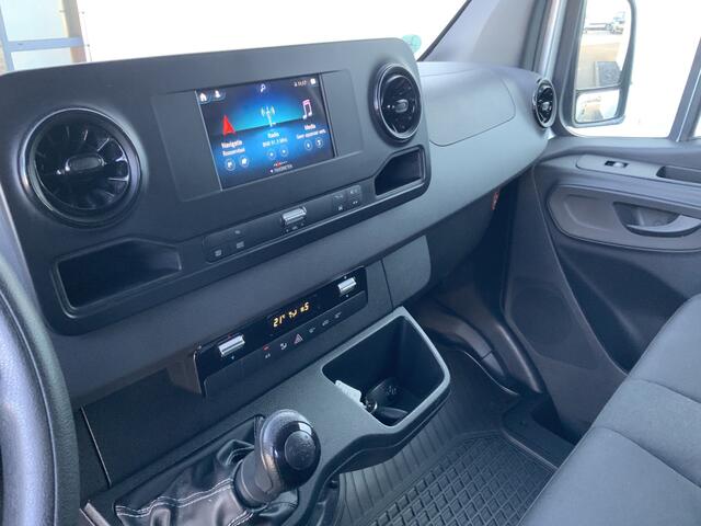 Mercedes-Benz SPRINTER 314 2.2 CDI L2H2 Airco Cruise 3 Zits Trekhaak 2000 kg Navi Euro 6 FWD