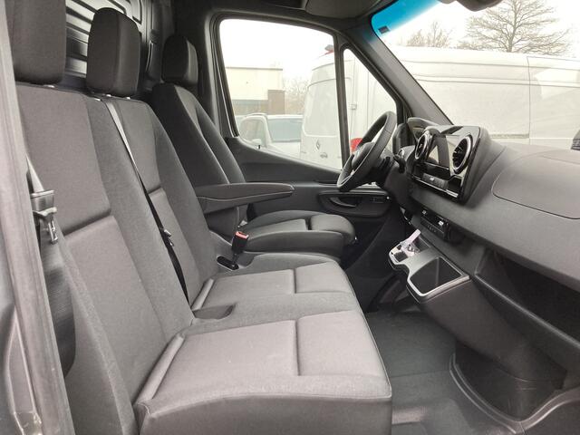 Mercedes-Benz SPRINTER 317 CDI L2H2 PRO 3500 kg Trekgewicht, Geveerde stoel, LED verlichting
