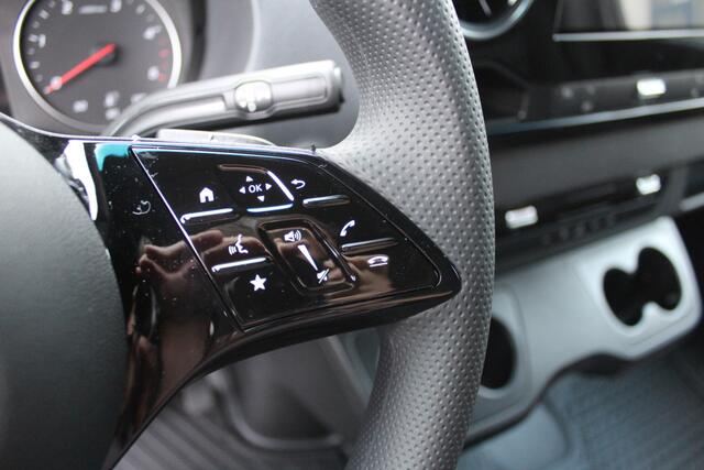 Mercedes-Benz SPRINTER 317 CDI L2H2 Pro 3500kg trekhaak, LED verlichting, Geveerde stoel