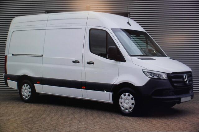 Mercedes-Benz SPRINTER 317 CDI 170PK L2H2 Pro automaat Schuifdeur links en Rechts Trekhaak 3.500KG | Climate | adap.Cruise | Apple/Android | Blis | Camera