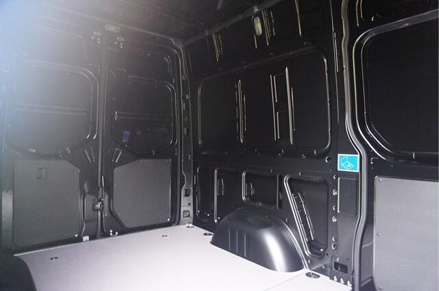 Mercedes-Benz SPRINTER 319CDI Select L2H2 10.25" Mbux, ACC, LED, 17" LM 3.5T Trekhaak!! NR. *972*