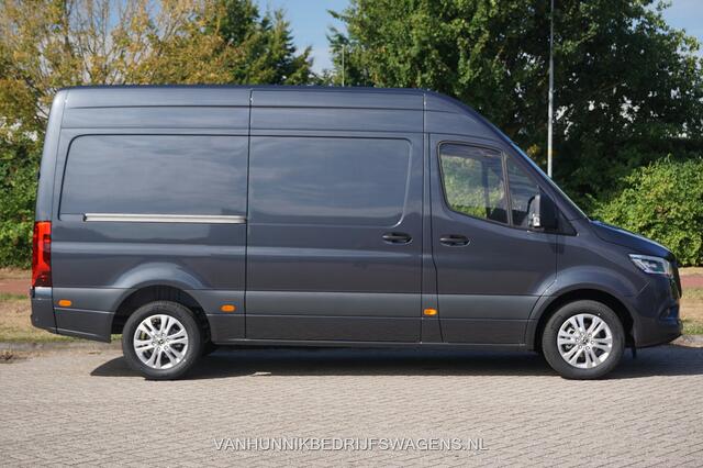 Mercedes-Benz SPRINTER 319CDI Select L2H2 10.25" Mbux, ACC, LED, 17" LM 3.5T Trekhaak!! NR. *559*
