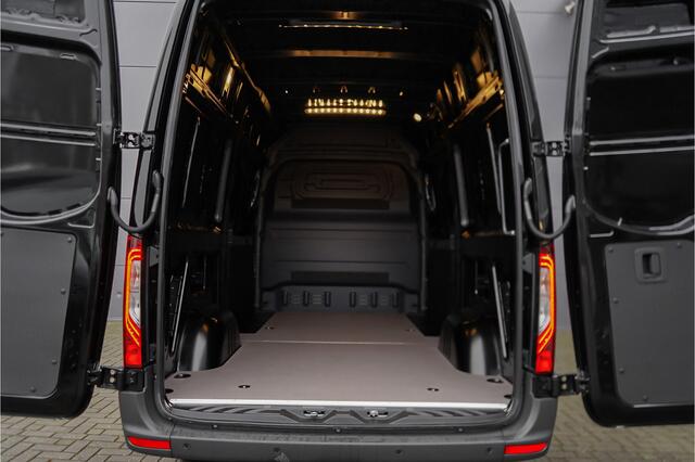 Mercedes-Benz SPRINTER 319 1.9 CDI L2H2 RWD 2x Auto Schuifdeur 360° Distronic Navi Trekhaak 3.5T