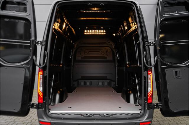 Mercedes-Benz SPRINTER 319 1.9 CDI L2H2 RWD Black Pack 2x Auto Schuifdeur Distronic Camera Navi Trekhaak 3.5T