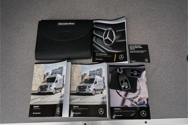 Mercedes-Benz SPRINTER 319 1.9 CDI L2H2 RWD 2x Auto Schuifdeur Distronic Camera Navi Trekhaak 3.5T