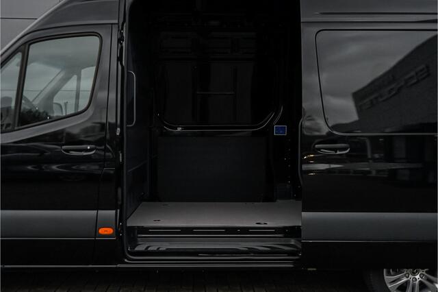 Mercedes-Benz SPRINTER 319 1.9 CDI L2H2 RWD 2x Auto Schuifdeur Distronic Camera Navi Trekhaak 3.5T