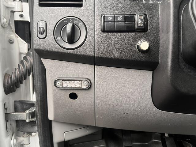 Mercedes-Benz SPRINTER 514 CDI 3-zijden Kipper Euro 6 Hiab 018 laadkraan Airco Trekhaak 3500 kg Navigatiesysteem 1e eigenaar ex Overheid 3-Persoons Kipper Kieper Openlaadbak Kraan Pick-up P-up Gereedschapskist 3 zijdenkipp