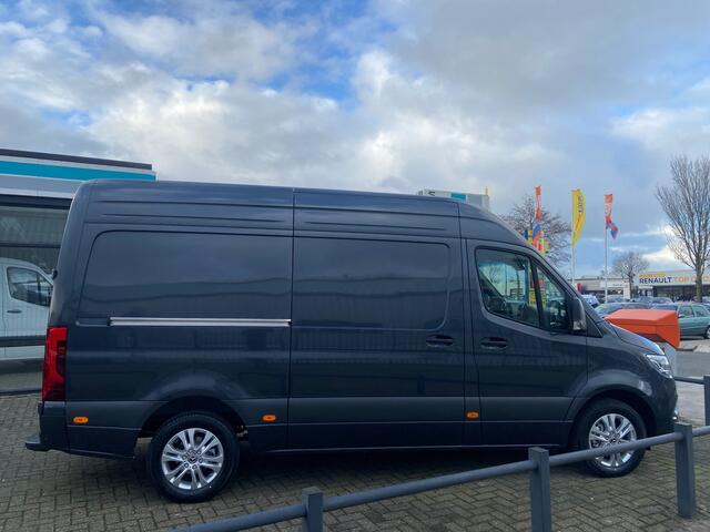 Mercedes-Benz SPRINTER 319 CDI L2H2 2x Schuifdeur | Facelift | 3.5T AHW mogelijk | DIStronic | Gev. stoel