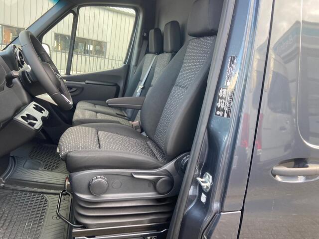 Mercedes-Benz SPRINTER 319 CDI L2H2 2x Schuifdeur | Facelift | 3.5T AHW mogelijk | DIStronic | Gev. stoel