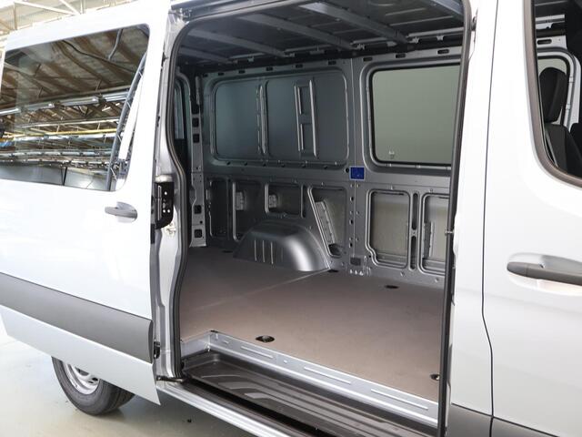 Mercedes-Benz SPRINTER 311 L2H1 RWD PRO | BPM VRIJ | AUTOMAAT | DUBBELE CABINE MOGELIJK | 4 SEIZOENENBANDEN