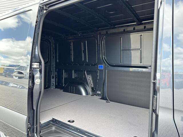 Mercedes-Benz SPRINTER 317 CDI Airco Navigatie Camera 2800kg Trekhaak