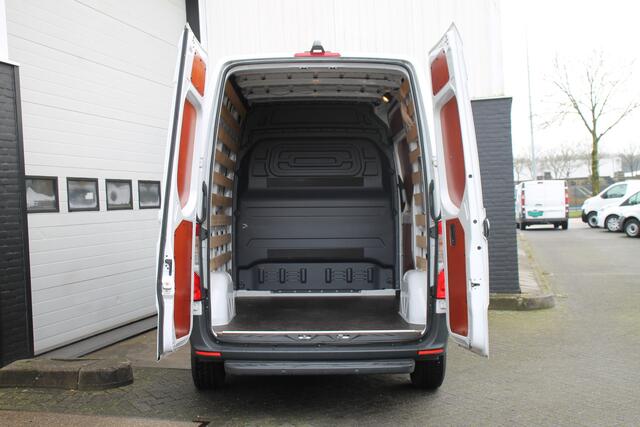 Mercedes-Benz SPRINTER 211 2.2 CDI L2H2 Automaat EURO 6 - Airco - Navi - Cruise - ¤ 18.900, Excl.