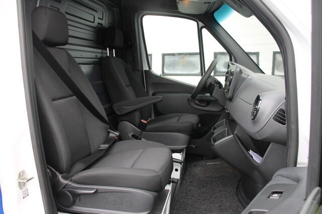 Mercedes-Benz SPRINTER 211 2.2 CDI L2H2 Automaat EURO 6 - Airco - Navi - Cruise - ¤ 18.900, Excl.