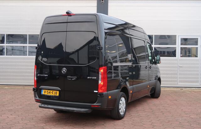 Mercedes-Benz SPRINTER 317 CDI L2H2 AUT/ 3.5T/ CAMERA/ MBUX/ CRUISE/ AIRCO