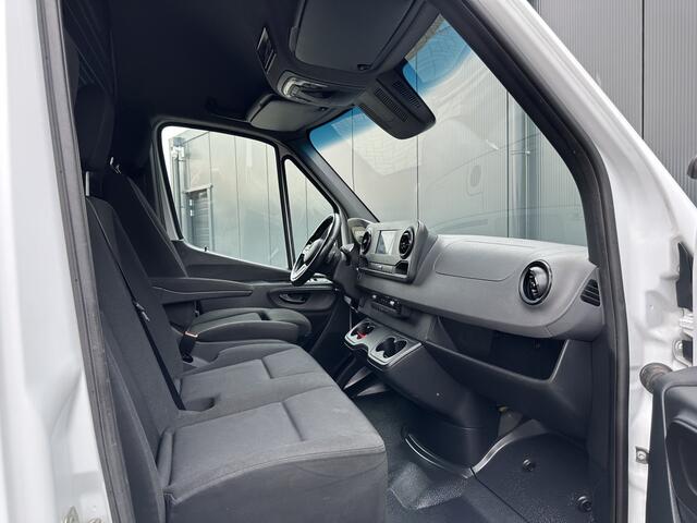 Mercedes-Benz SPRINTER 516 CDI 164 PK AUTOMAAT / L2H2 / 3.500 KG AHG / DUBBEL LUCHT