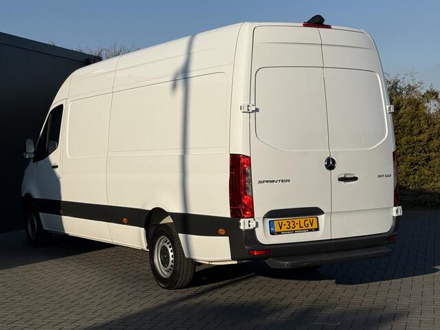 Mercedes-Benz SPRINTER 317 CDI 170 PK / L3H2 / MBUX / **NETTE BUS** / AIRCO / CRUISE / CAMERA / PDC / 3-ZITS / CARPLAY