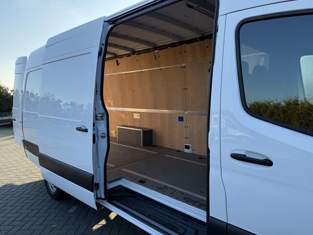 Mercedes-Benz SPRINTER 317 CDI 170 PK / L3H2 / MBUX / **NETTE BUS** / AIRCO / CRUISE / CAMERA / PDC / 3-ZITS / CARPLAY