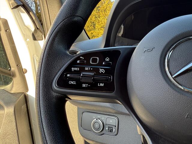 Mercedes-Benz SPRINTER 317 CDI 170 PK / L3H2 / MBUX / **NETTE BUS** / AIRCO / CRUISE / CAMERA / PDC / 3-ZITS / CARPLAY