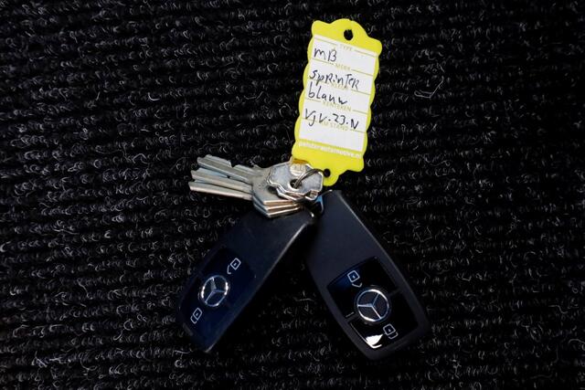 Mercedes-Benz SPRINTER 311 CDI 7G Automaat RWD Bakwagen met achterdeuren Airco 03-2021