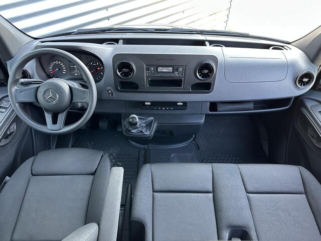 Mercedes-Benz SPRINTER 317 CDI Pick-up 7-Persoons Trekhaak 3500kg Open laadbak Dubbel Cabine