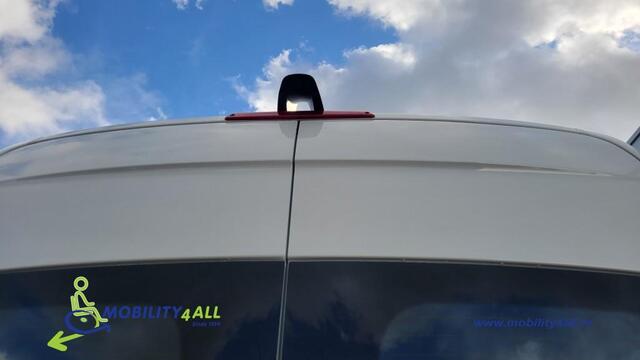 Mercedes-Benz SPRINTER Rolstoelbus voorinstap 2025