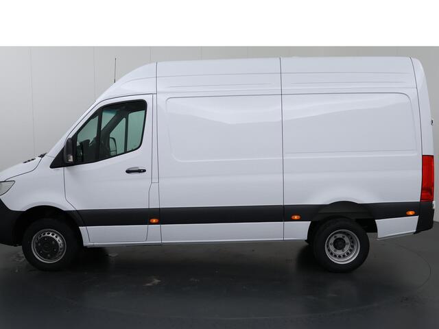 Mercedes-Benz SPRINTER 517 CDI GB L2 RWD PRO 5,0t | MBUX SYSTEEM | ACHTERUITRIJDCAMERA | C1 RIJBEWIJS