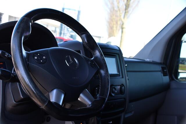 Mercedes-Benz SPRINTER V6 319 3.0 L2H2 DC PB Edition Camera, Cruise, 3500KG Trekhaak, Stoelverwarming, Automaat, Multimedia, 190PK, Uniek!