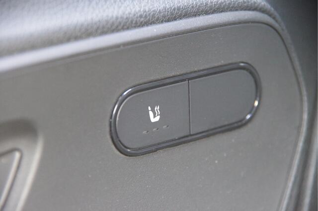 Mercedes-Benz SPRINTER 319 3.0 CDI V6 L2H2 AUT. LED, 360CAMERA, ADAPT. CRUISE, MBUX10'', TREKHAAK, STANDKACHEL, STOELVERWARMING, CLIMA