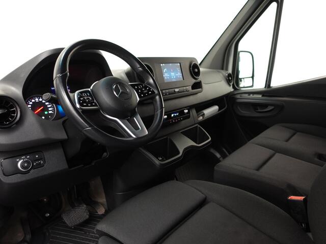 Mercedes-Benz SPRINTER L2H2 Automaat Airco Cruise control Navigatie Side bars