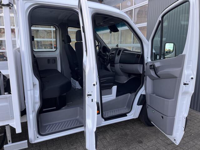 Mercedes-Benz SPRINTER 513 CDI 366 Hiab Laadkraan 018T Trekhaak 2000 kg Airco 6 persoons uitvoering Open laadbak Pick-up Euro 6 Verkeersbord Actiebord Pijlenbord Bakwagen P-up Tachograaf 1e eigenaar ex gemeente