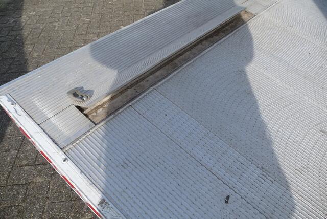 Mercedes-Benz SPRINTER 515 CDI autm bak + klep , trekhaak