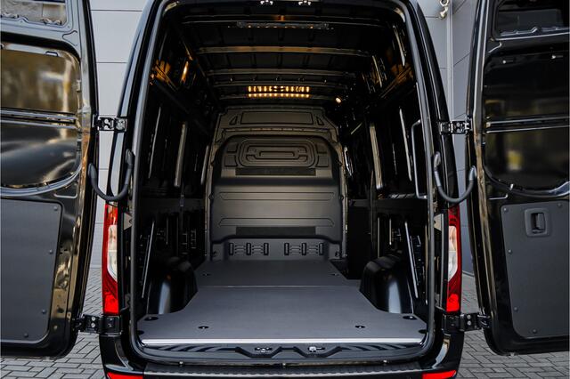 Mercedes-Benz SPRINTER 319 1.9 CDI L2H2 RWD Black Pack Vol! Distronic Camera BPM Vrij LED Navi Trekhaak 3.5T