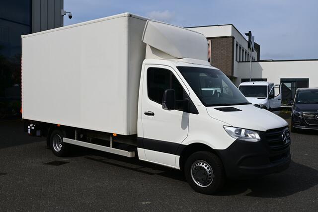 Mercedes-Benz SPRINTER 514 CDI Bakwagen met NIEUWE laadklep MBUX, Geveerde stoel, Stoelverwarming Nieuwe Laadklep 1000kg 180cm Plateau