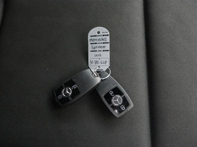 Mercedes-Benz SPRINTER 317CDI 9G-Tronic Automaat L2H2 | Fabrieksgarantie | Navigatie | Camera | 3-Persoons | Airco | Cruise