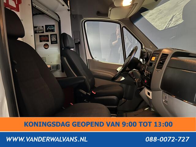 Mercedes-Benz SPRINTER 316 CDI 164pk L2H2 Inrichting Euro6 Airco | Navigatie | 2800kg Trekhaak | Cruisecontrol Parkeersensoren