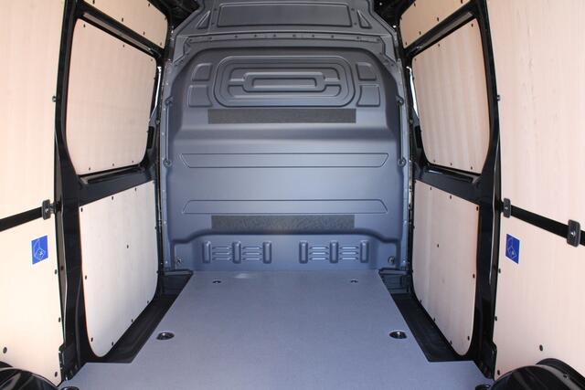 Mercedes-Benz SPRINTER 317CDI L2H2 Pro - 2x Schuifdeur - LED - Mbux 10 - 3.5t Trekhaak - Betimmering - Camera - Carplay - Bind spot - Cruise - Smartphone integratie - Rijklaar