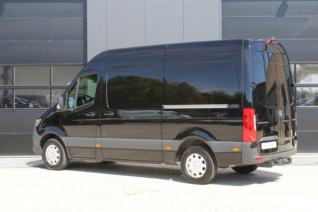 Mercedes-Benz SPRINTER 317CDI L2H2 Pro - 2x Schuifdeur - LED - Mbux 10 - 3.5t Trekhaak - Betimmering - Camera - Carplay - Bind spot - Cruise - Smartphone integratie - Rijklaar