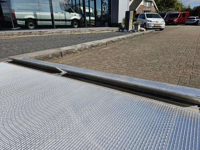 Mercedes-Benz SPRINTER 315 CDI L3 Automaat Bakwagen met Laadklep * Camera * NAP *