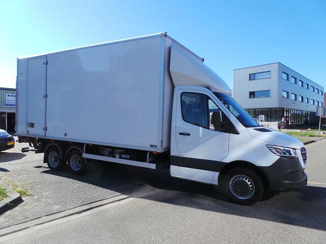 Mercedes-Benz SPRINTER 519cdi Aut.BE-Combi Clixstar 2705kg Laadvermogen Airco,Cruise,Navi,Camera,Enz Lang 515cm Breed 223cm Hoog 230cm