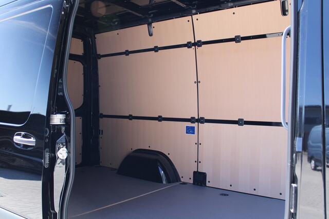 Mercedes-Benz SPRINTER 317CDI L2H2 Select - LED - Mbux 10 - 3.5t Trekhaak - Geveerde Stoel - Betimmering - Camera - Carplay - Blind spot - Cruise - Rijklaar