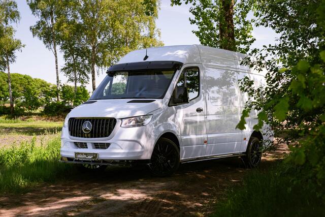 Mercedes-Benz SPRINTER 317 CDI 170 pk Aut Special Edition L2H2 AMG Grille Navi, Camera, 20" LMV, Sidebars, Bumpers in Kleur, 3-Zits