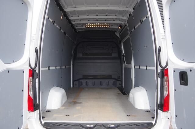 Mercedes-Benz SPRINTER 319 3.0 V6 3P, AUT. LED, TREKHAAK, CAMERA, CRUISE, LEDER STUUR, NAVI BY APPLE CARPLAY, STANDKACHEL