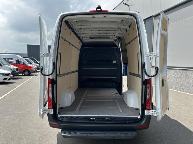 Mercedes-Benz SPRINTER 314 CDI RWD L2 H2 360 Camera / MBUX / Navigatie / Airco / Parkeersensoren / 270 Graden achterdeuren